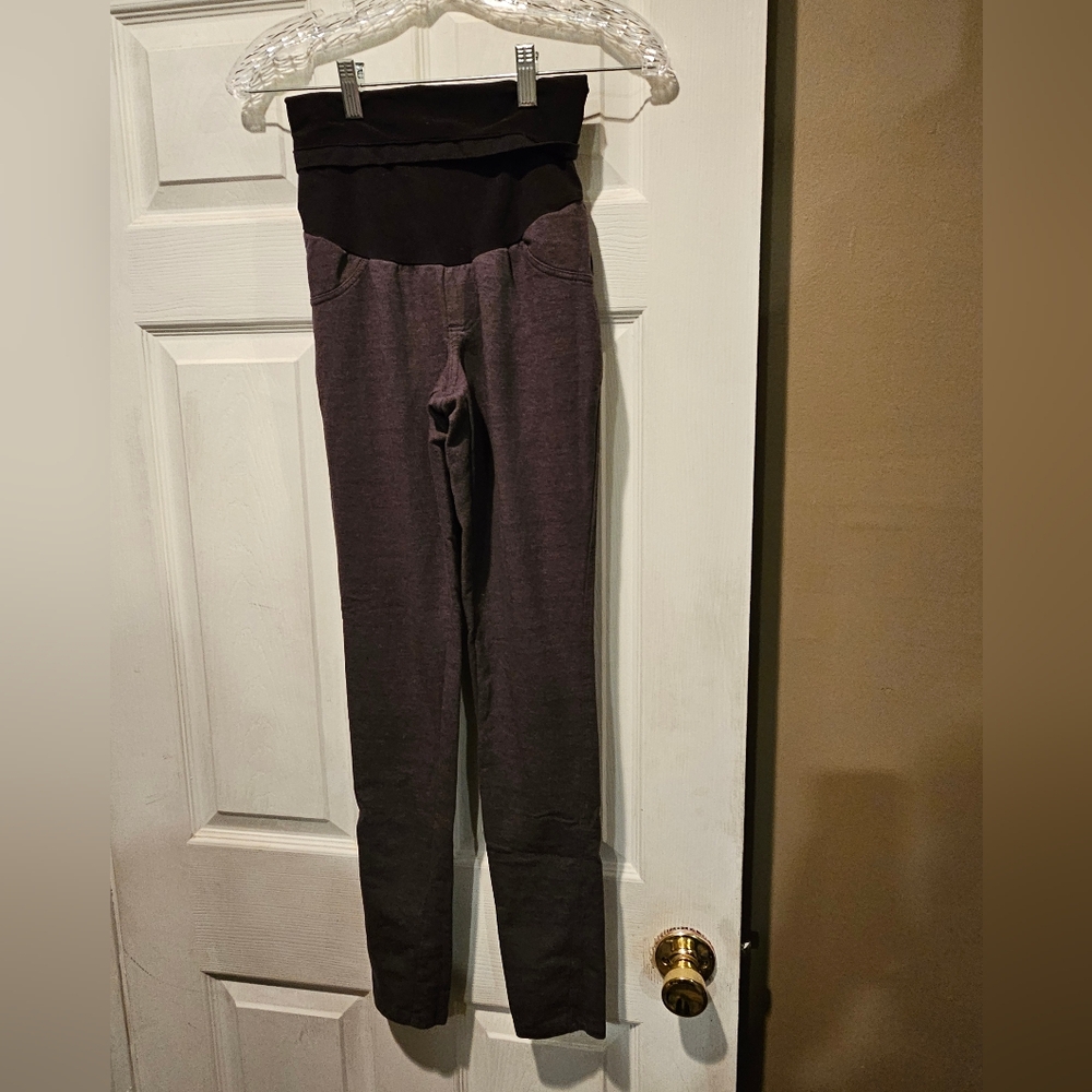 MOTHERHOOD MATERNITY LEGGINGS